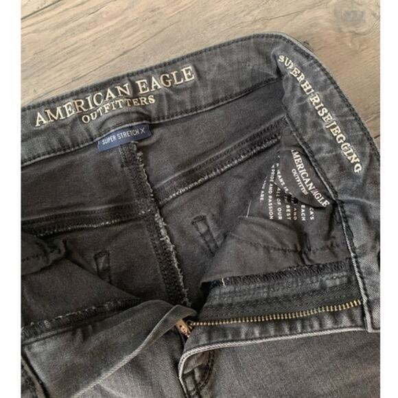 AEO 10” Super High-Rise 24x26 Distressed Jeggings Charcoal Size 0 Short - Picture 5 of 7